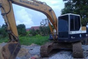ขายรถขุด komatsu pc120-5ไฟฟ้าเต็ม เอกสารอินวอยซ์ ช่วงล่างเต็ม รถทำงานน้อย ตักหิน ทรายใส่โม่ปูน สภาพพร้อมใช้งาน เครื่องเดิมปั๊มแห้ง